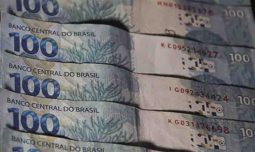 Caixa paga Auxílio Brasil a beneficiários com NIS final 9