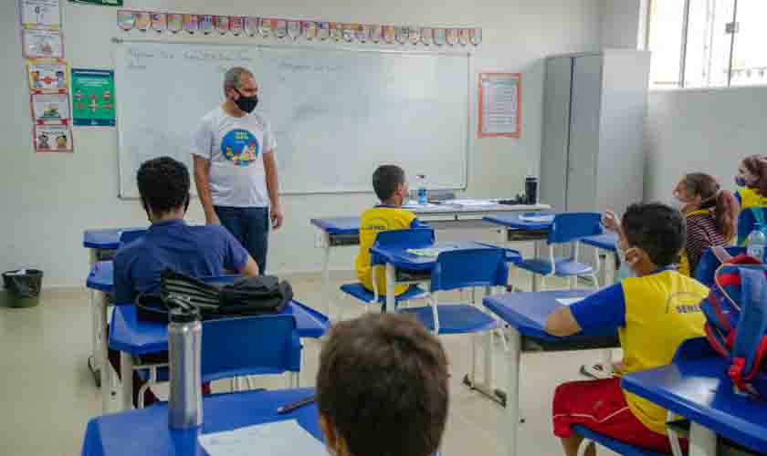 Processo seletivo classifica 45 professores para bolsas de mestrado em Porto Velho