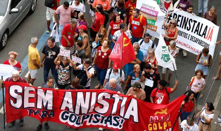 Campanha contra anistia já conta com quase 175 mil assinaturas