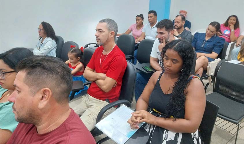 Prefeitura capacita famílias do Serviço Família Acolhedora