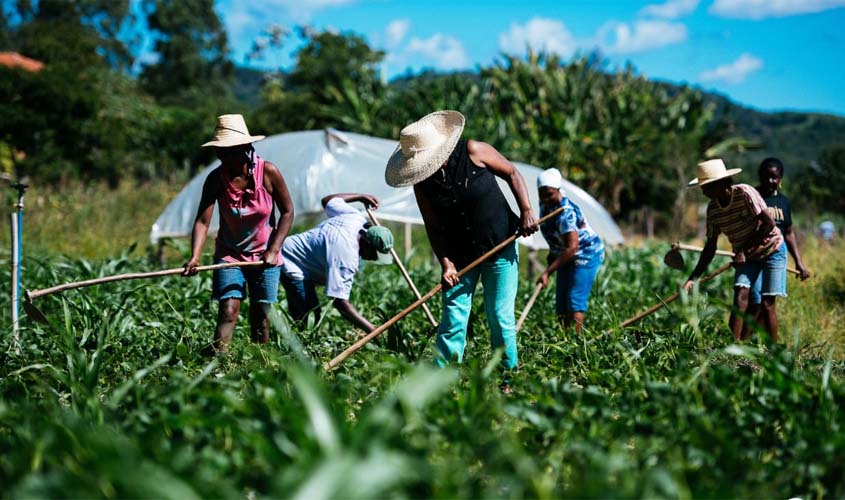 Na Rondônia Rural Show Mosquini cobra Regularização Fundiária do Ministro Nabhan Garcia