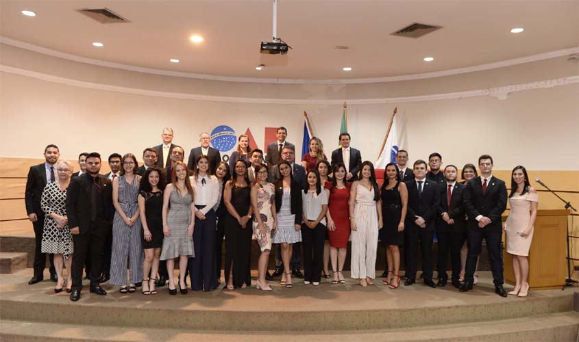 Importância do Exame de Ordem é ressaltada em entrega de credenciais 