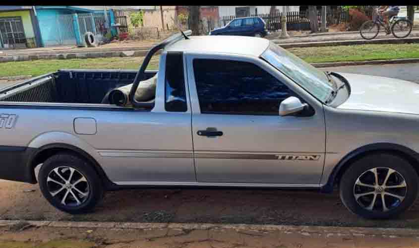 Ladrões invadem garagem, arrombam escritório e fogem levando carro que estava no pátio