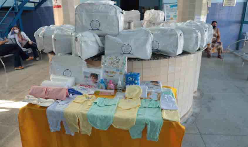 Prefeitura oficializa programa que atende mães com Kit Enxoval