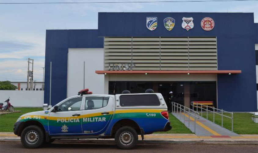 Morador aciona a polícia e denuncia funcionários de loja de departamentos por discriminação racial