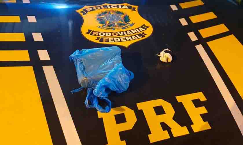 PRF apreende mais de meio quilo de pasta base