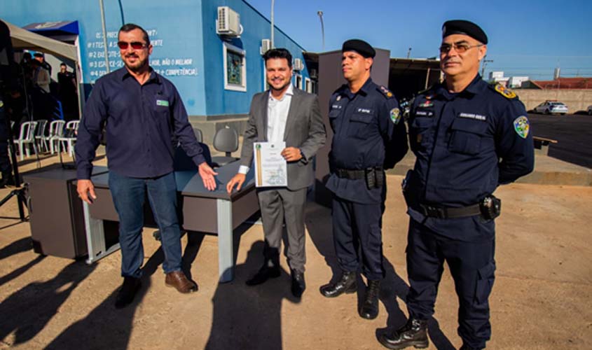 Deputado Marcelo Cruz participa de solenidade de entrega de mobílias e diplomas de destaque para a tropa do Batalhão Belmont
