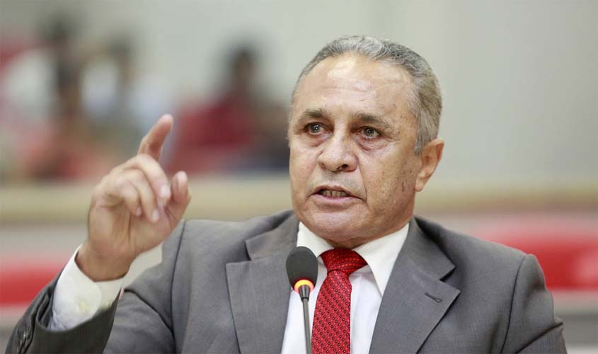 As disputas eleitorais de Ribamar Araújo