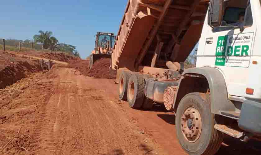 DER executa serviços de manutenção e melhorias na RO-489