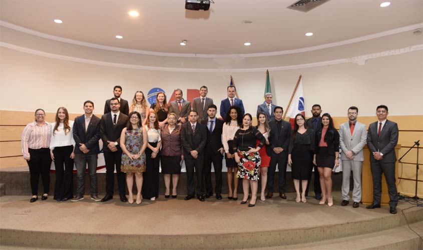 Defesa dos direitos constitucionais é ressaltada em entregas de credenciais