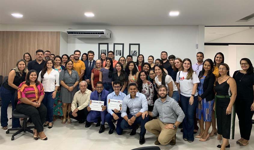 Simulação de audiência trabalhista tem grande participação de novos advogados