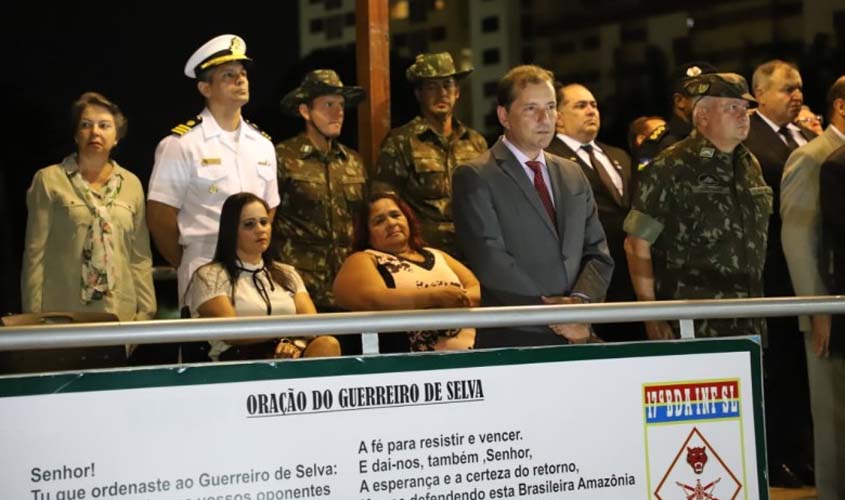 Prefeito prestigia troca de Comando na 17ª Brigada
