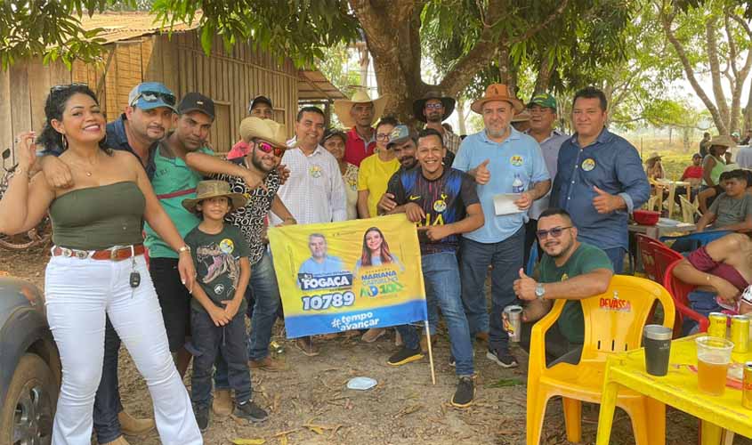 Fogaça participa de cavalgada em Candeias do Jamari