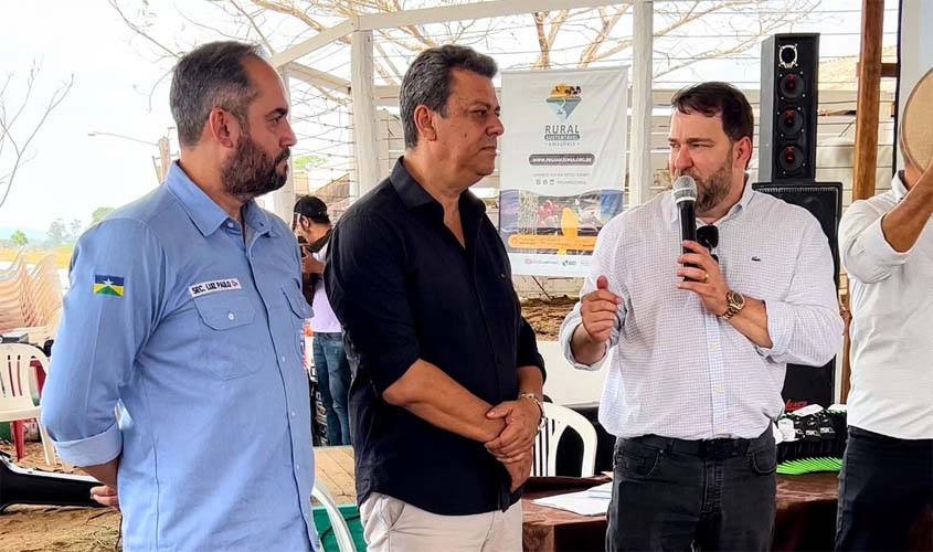 Deputado Alex Redano destina R$ 800 mil reais para recuperação de linhas vicinais em Monte Negro