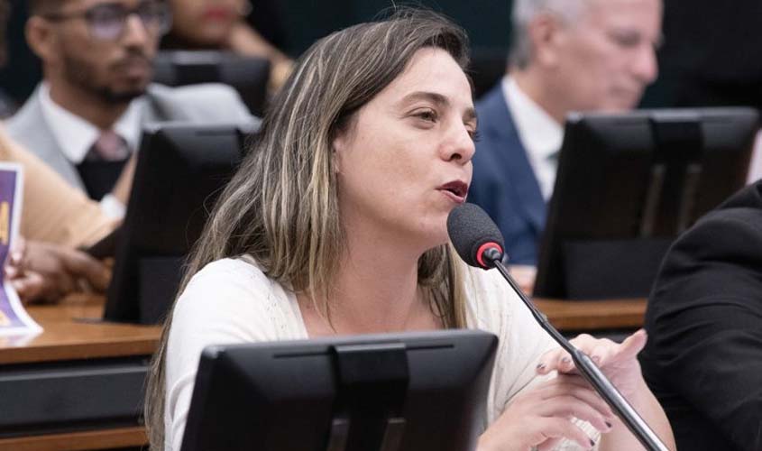 Comissão aprova realocação de empregados de estatais do setor elétrico privatizadas