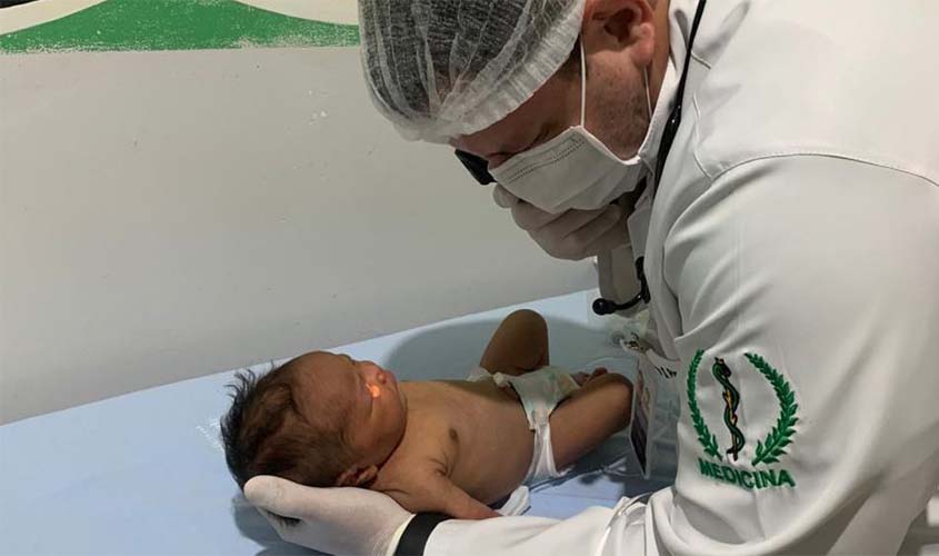 Teste do olhinho e coraçãozinho disponível na maternidade do Hospital Municipal