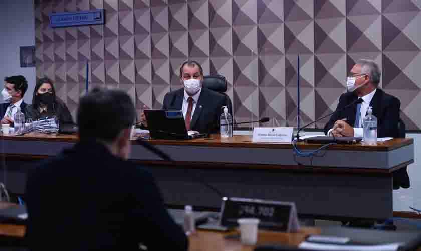 Advogada diz à CPI que Prevent obrigava médicos a receitar 'kit Covid'