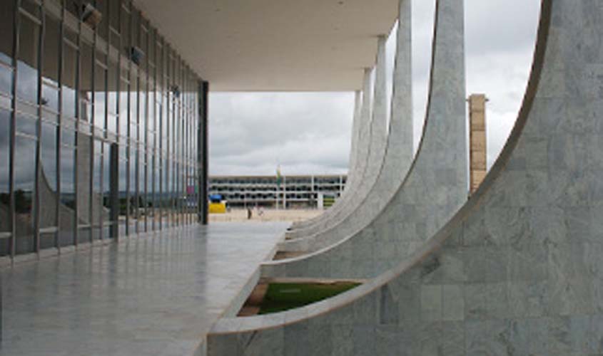 Ministro Alexandre de Moraes abre investigação para apurar vazamento de informação sigilosa