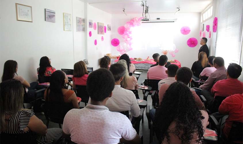 Médico fala dos cuidados específicos da saúde da mulher em alusão à Campanha Outubro Rosa no Porto de Porto Velho