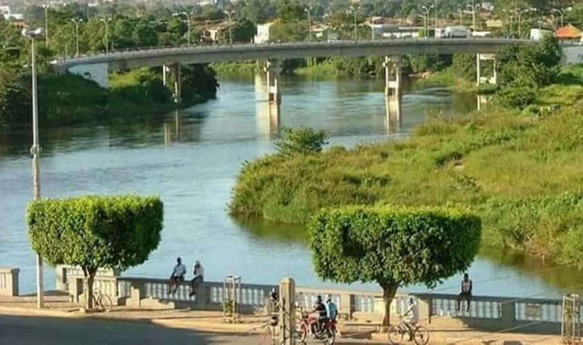 Condenado rapaz que usava farda do Exército para fazer pegadinha em Barreiras (BA)