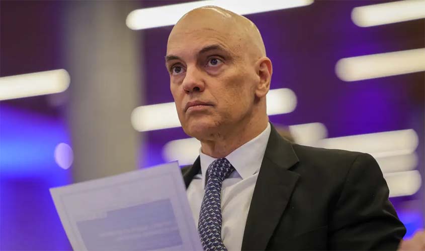 Moraes determina que PGR se manifeste sobre operação no Rio