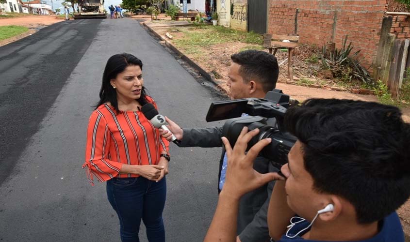 Com recursos de R$ 5 milhões obras de recuperação de asfalto avançam em diversos bairros