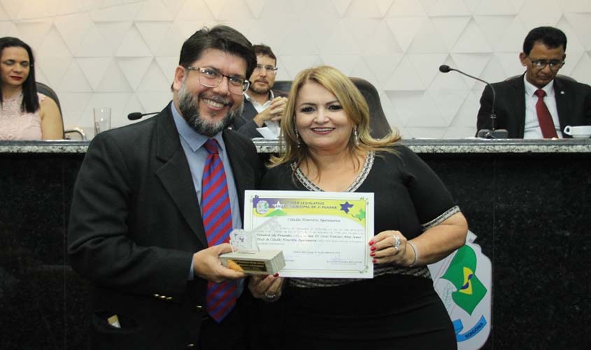 Juiz Oscar Francisco Alves Junior recebe título de Cidadão Ji-paranaense
