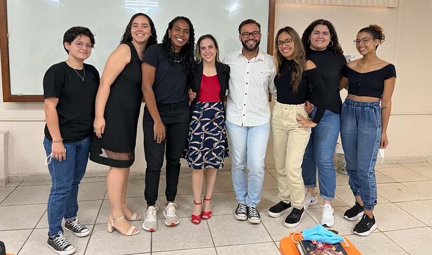 Representante da Comissão da Igualdade Racial destaca dados sobre violência negra em palestra a estudantes