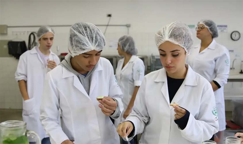 Educação técnica está entre investimentos mais rentáveis, diz pesquisa