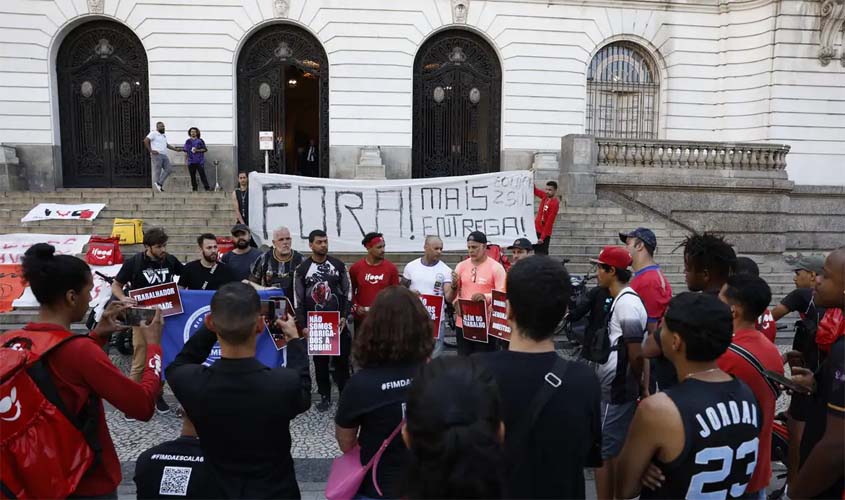 Entregadores protestam contra mudança no iFood