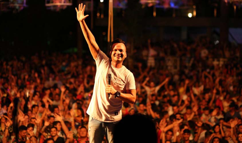 Réveillon da Prefeitura de Porto Velho terá queima de fogos e show com oito artistas Réveillon da Prefeitura de Porto Velho terá queima de fogos e show com oito artistas