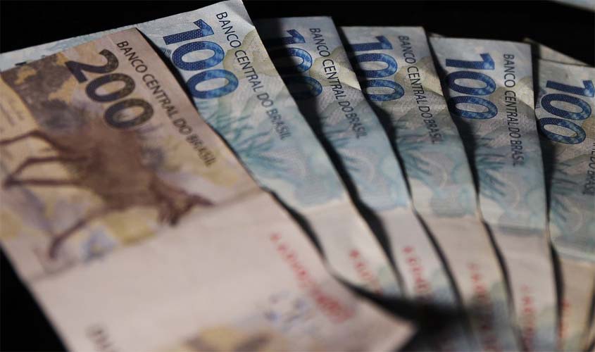 Presidência sanciona com veto lei que amplia a margem do consignado do servidor público para 45%