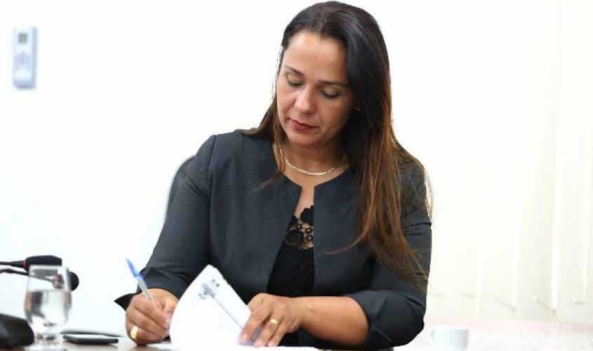 Deputada Rosangela Donadon cobra de município, agilidade e transparência na aquisição de tomógrafo