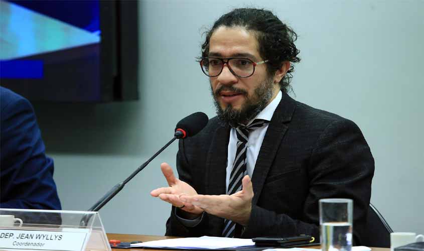 Oficializada desistência de Jean Wyllys ao mandato de deputado