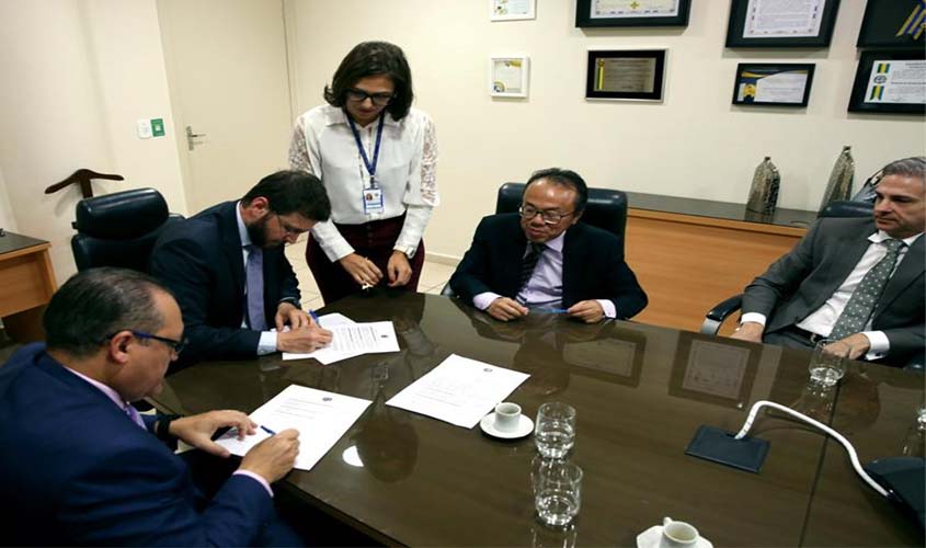 Acordo firmado entre MPRO, TJRO, TCE vai reduzir custos operacionais