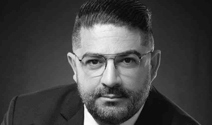 A justiça deveria ser cega; jamais surda e muda!