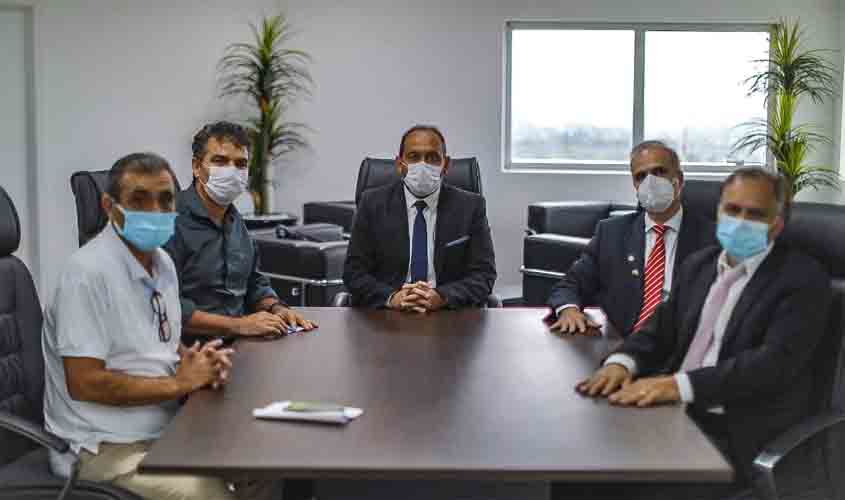 Sindler agradece ao presidente Laerte Gomes por cumprir acordo com a categoria e pagar direitos devidos dos servidores