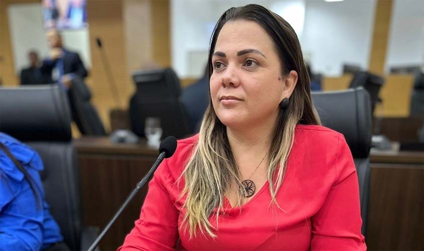 Cláudia de Jesus destaca esforços do Governo Lula na redução das filas no SUS