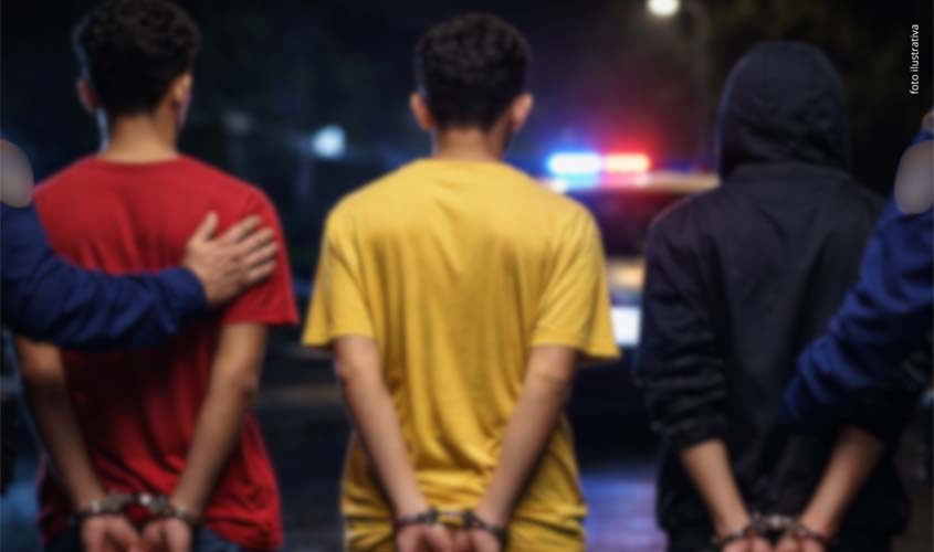 PMRO apreende envolvidos e recupera celulares em roubo