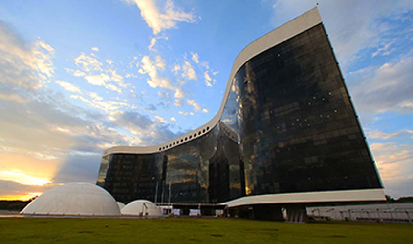 Ministros do STF destacam importância de normas aprovadas pelo TSE sobre manipulações digitais nas eleições