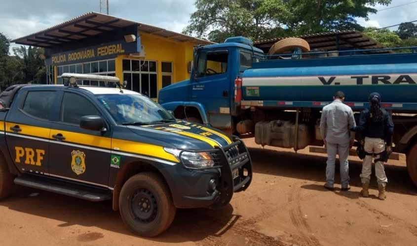 PRF flagra motorista transportando combustível com documento falso