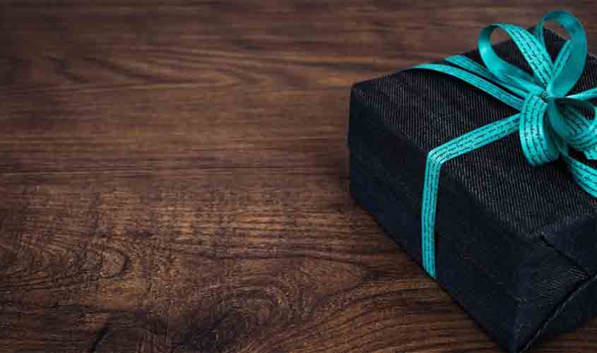 Aniversário do colega de trabalho? Veja o que dar de presente