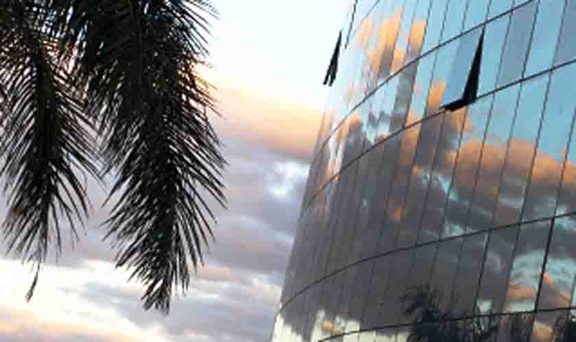 Servidores admitidos sem concurso antes de 1988 não podem ser reenquadrados em plano de cargos de efetivos