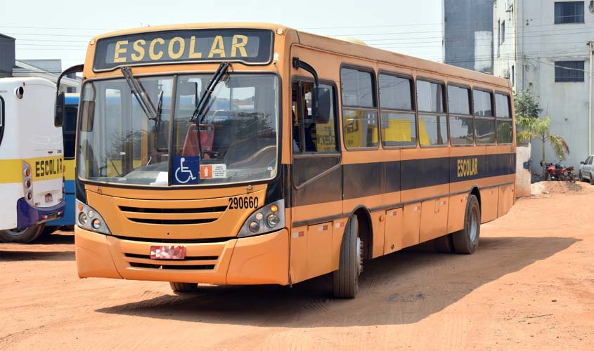 Paralisação da empresa Biasi Tur prejudica transporte escolar
