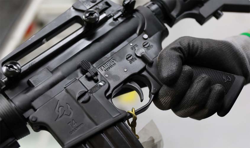 Governo estende recadastramento de armas até 3 de maio