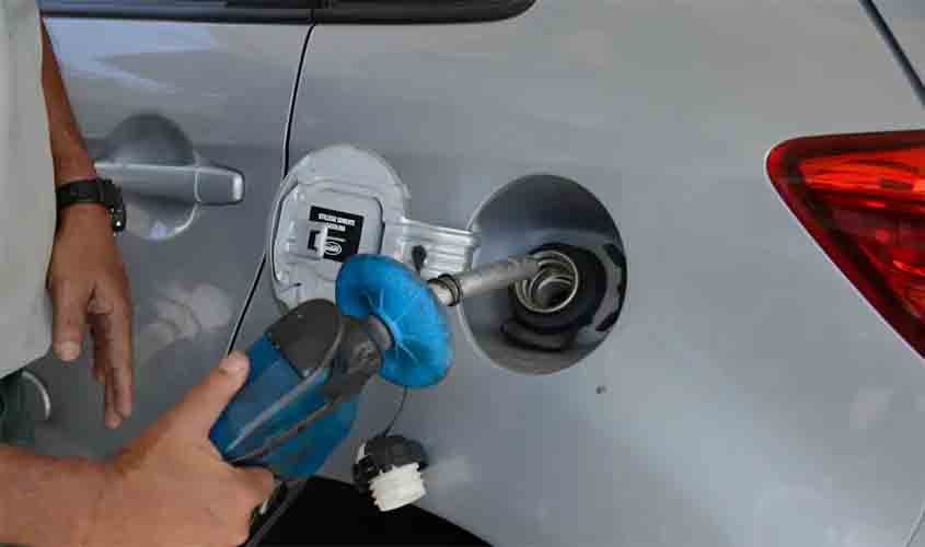 Inalação do vapor de gasolina causa câncer e ameaça frentistas