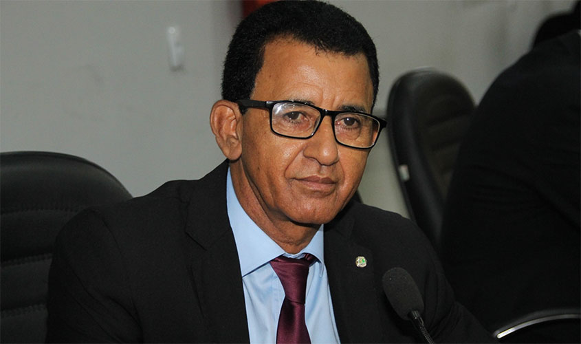 Joaquim Teixeira requer reabertura de templos religiosos