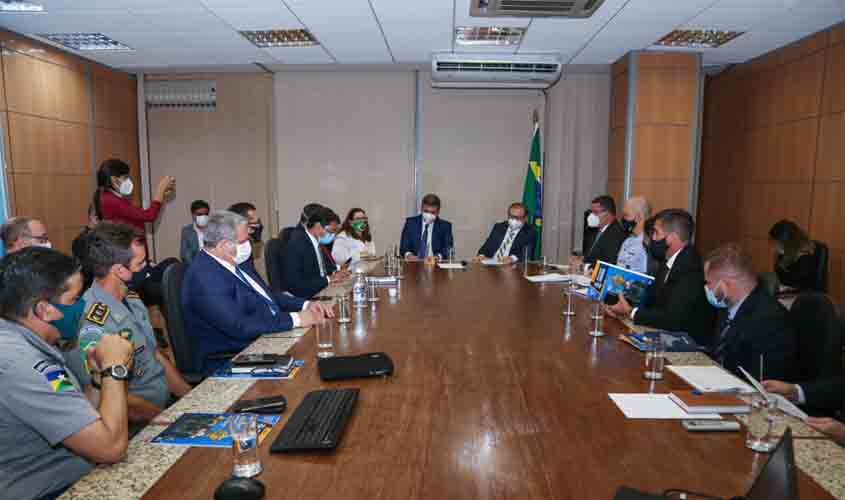 Ações federais contra crimes de invasão de terras em Rondônia são debatidas em Brasília