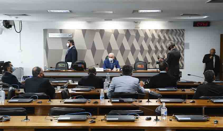CPI aprova semana de depoimentos de ex-ministros e atual da Saúde