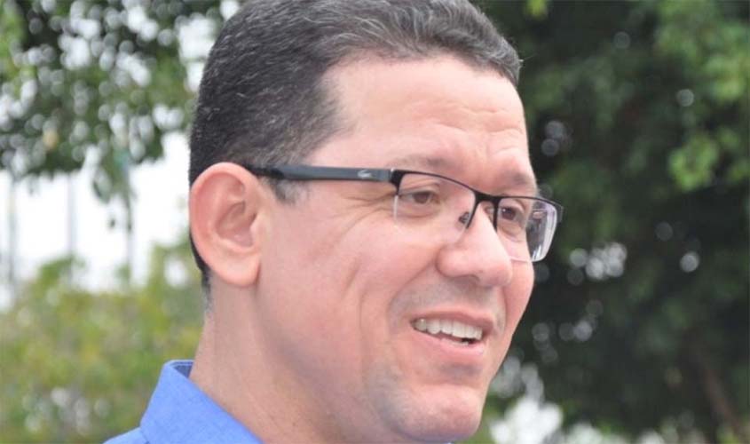 MP deve ficar atento à distribuição de dinheiro pelo governador para cooptar prefeitos em ano eleitoral, alerta senador  